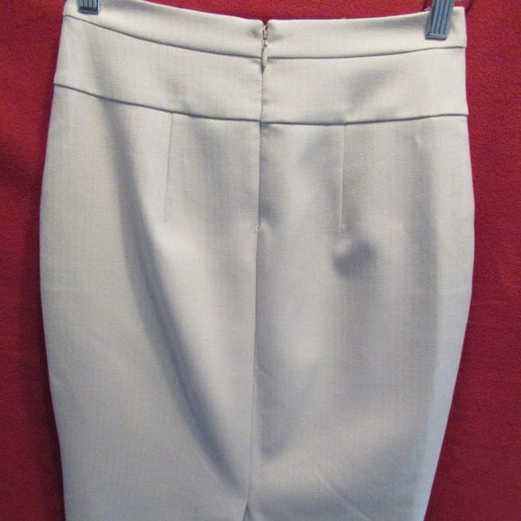 White House Black Market Cream Pencil Skirt - Picture 8 of 8